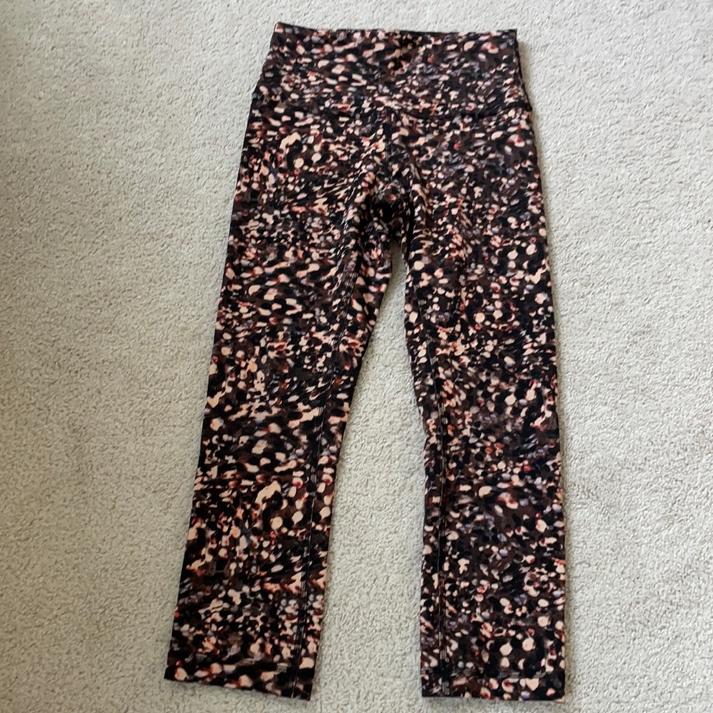 Lululemon crop wunder train leggings